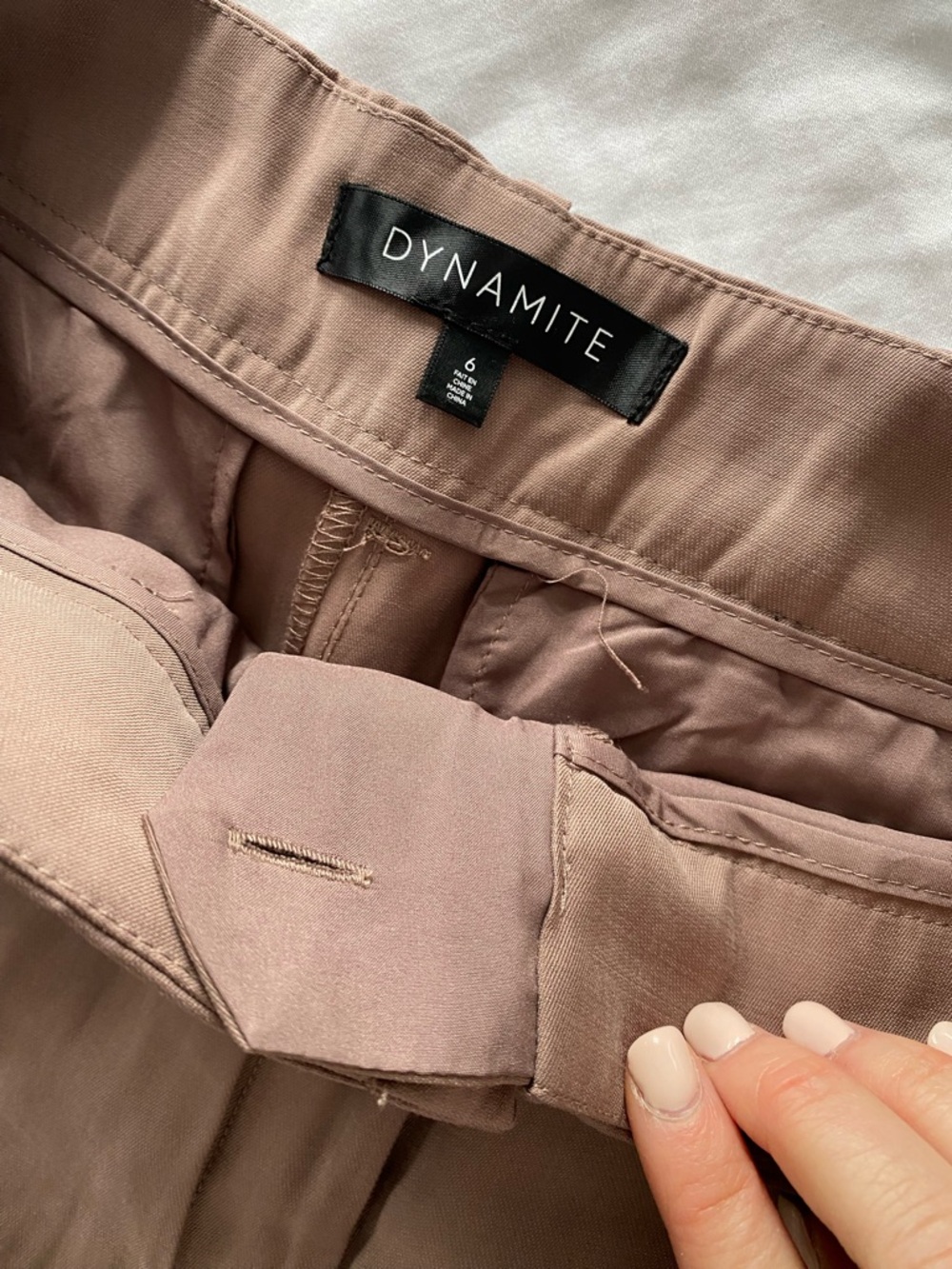 Dynamite Women’s Brown Cargo Jogger Pants - Classic Utility Style - Picture 4 of 4